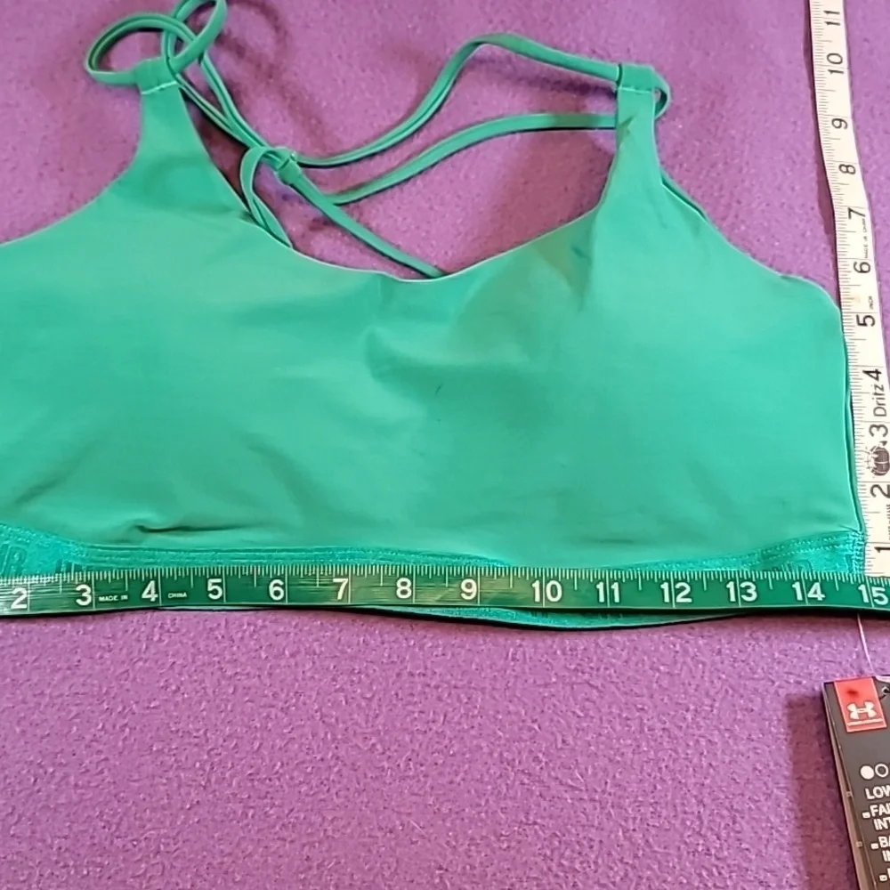 0728. NWTs ~ Under Armour ~ Low Impact ~ Yoga- Pilates-Hiking ~ Removable Pads~ - Picture 11 of 11